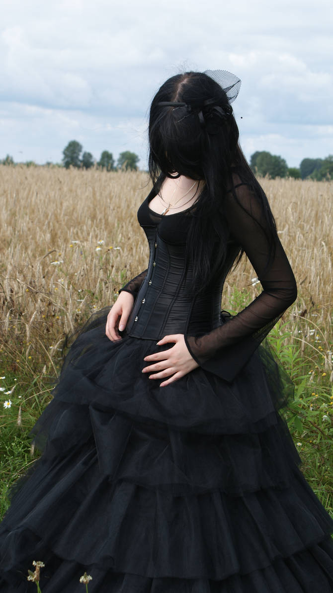 ...Gothic Queen XVII...