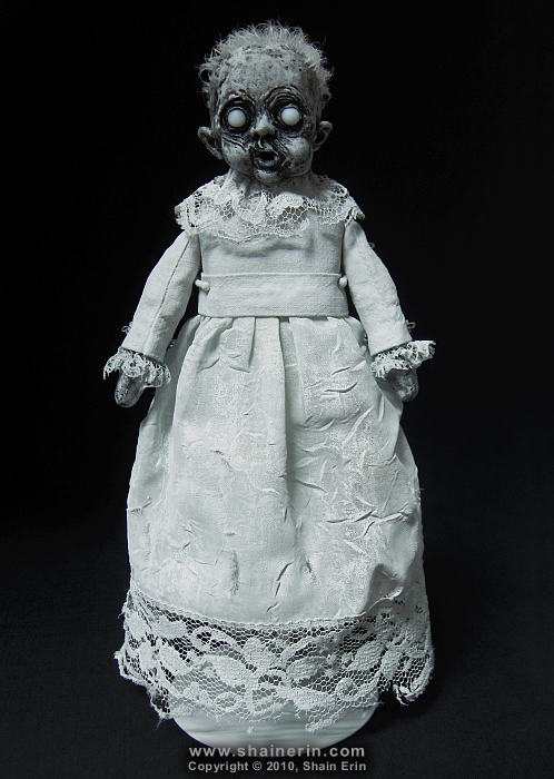 Bela, Ghost Art Doll