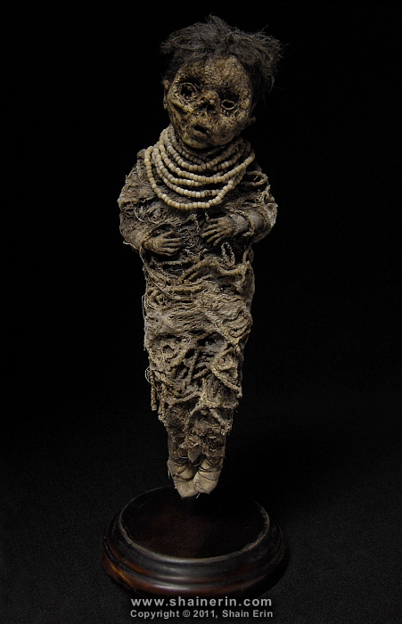 Mummy Sculpture, M33