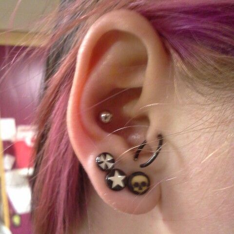 Plugs and ear Piercings