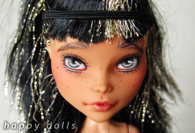 Monster high cleo repaint 1