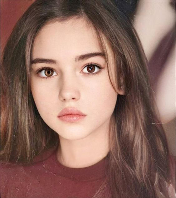 Anna Maria by NextReality on DeviantArt