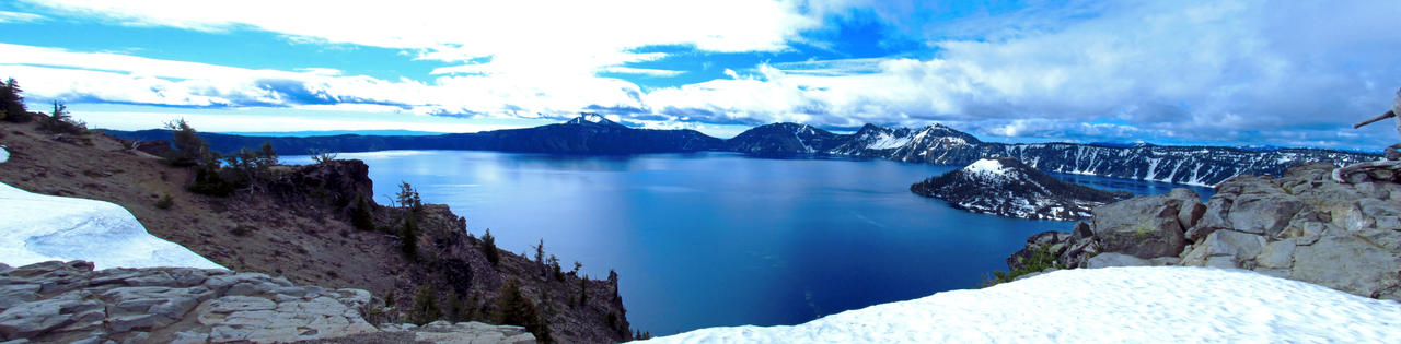 Crater Lake Panorama 2