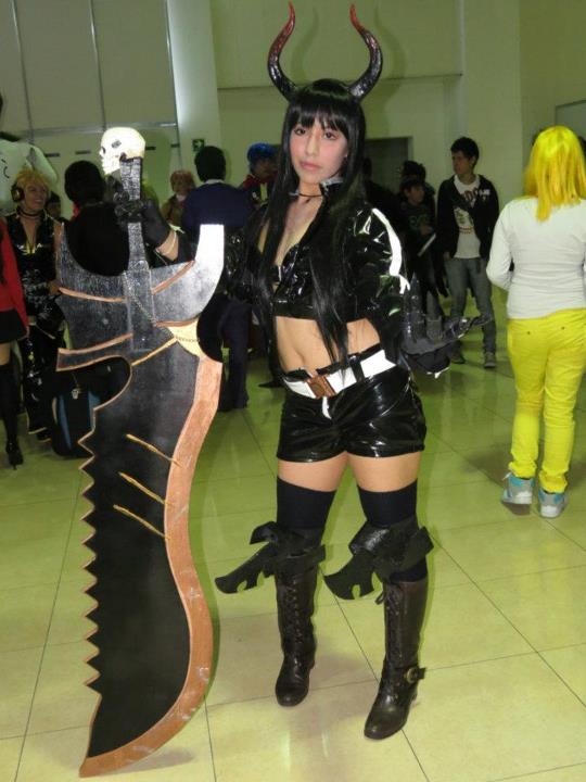 Black gold saw cosplay