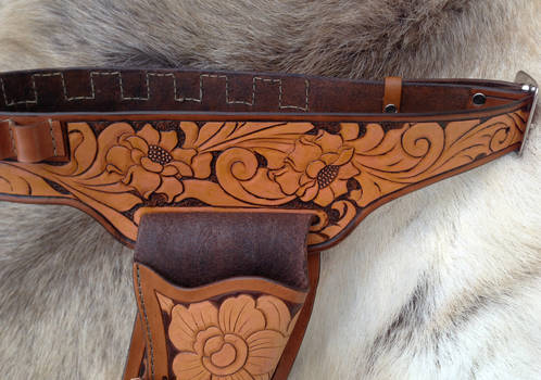 Hand Tooled Leather Holster Belt and Holster 2