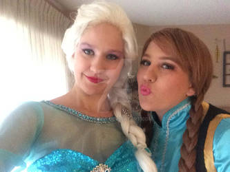 Elsa And Anna Selfie