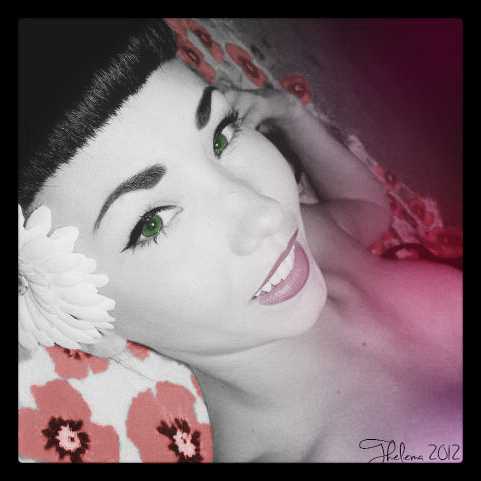 Flower Pin Up*