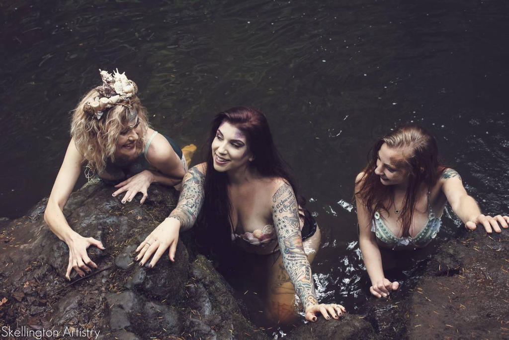  lagoon mermaids