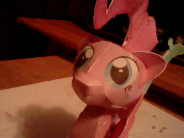 Pinkie Pie Papercraft