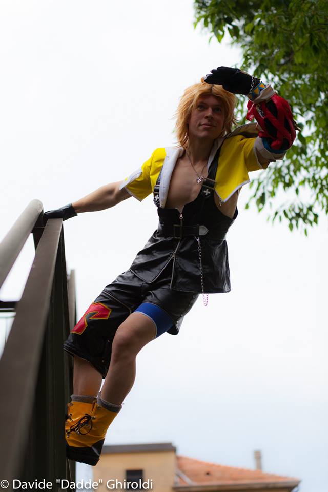 Tidus Cosplay .:Look at the orizon:.