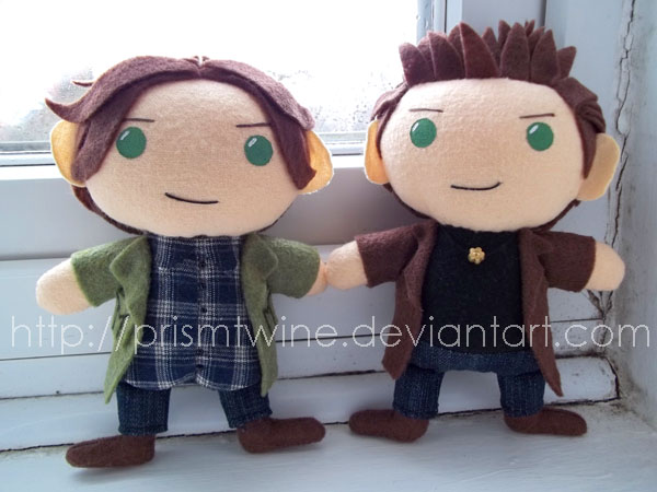 Commish: Mini Winchesters