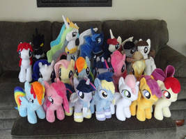 Ponies going to con