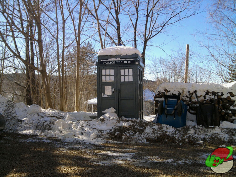 Snowy TARDIS by RyanPhantom on DeviantArt