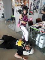 Vampy Bit Me (THE Juri cosplay!) Win!