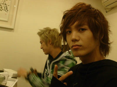 Mir and SeungHo in background