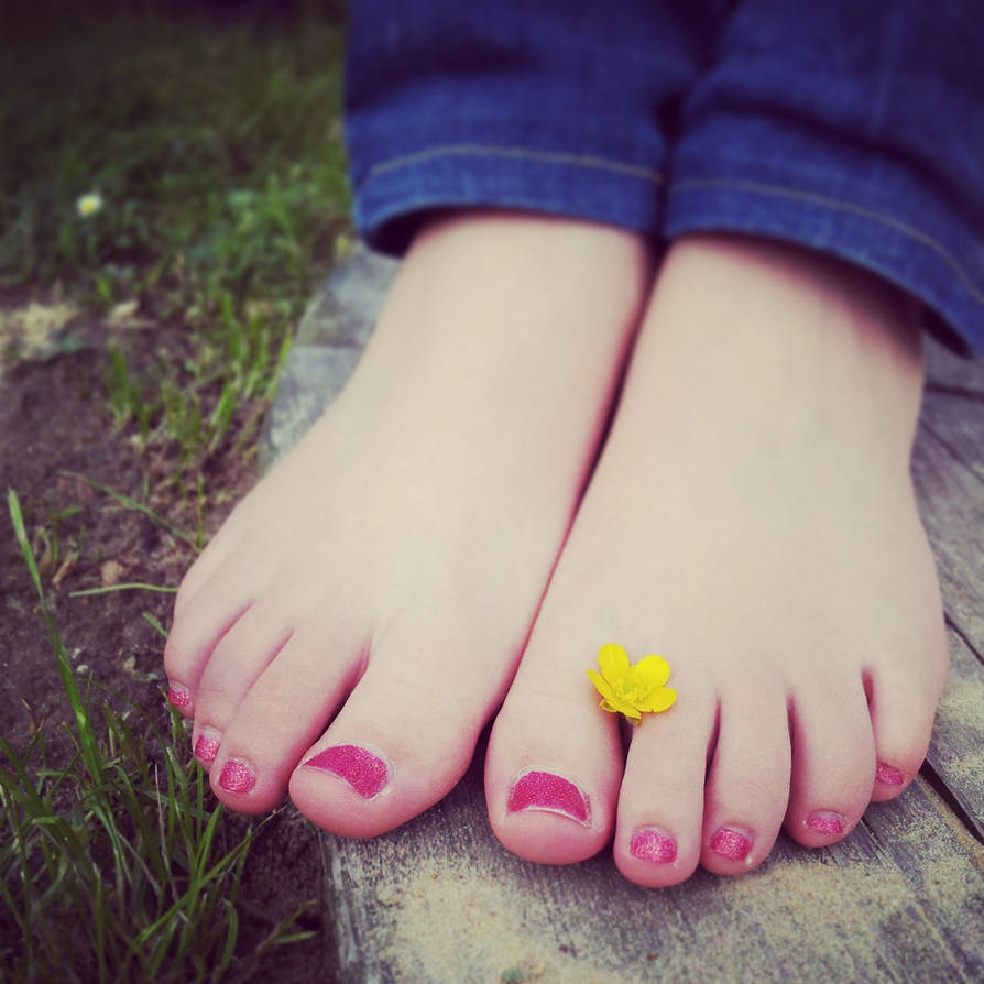 Like her foot. Imgsrcru_47258119gpd. Картинка Fooh feet. Cute feet DEVIANTART. Genshin feet.