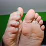 JuleZ - Under her wrinkly soles