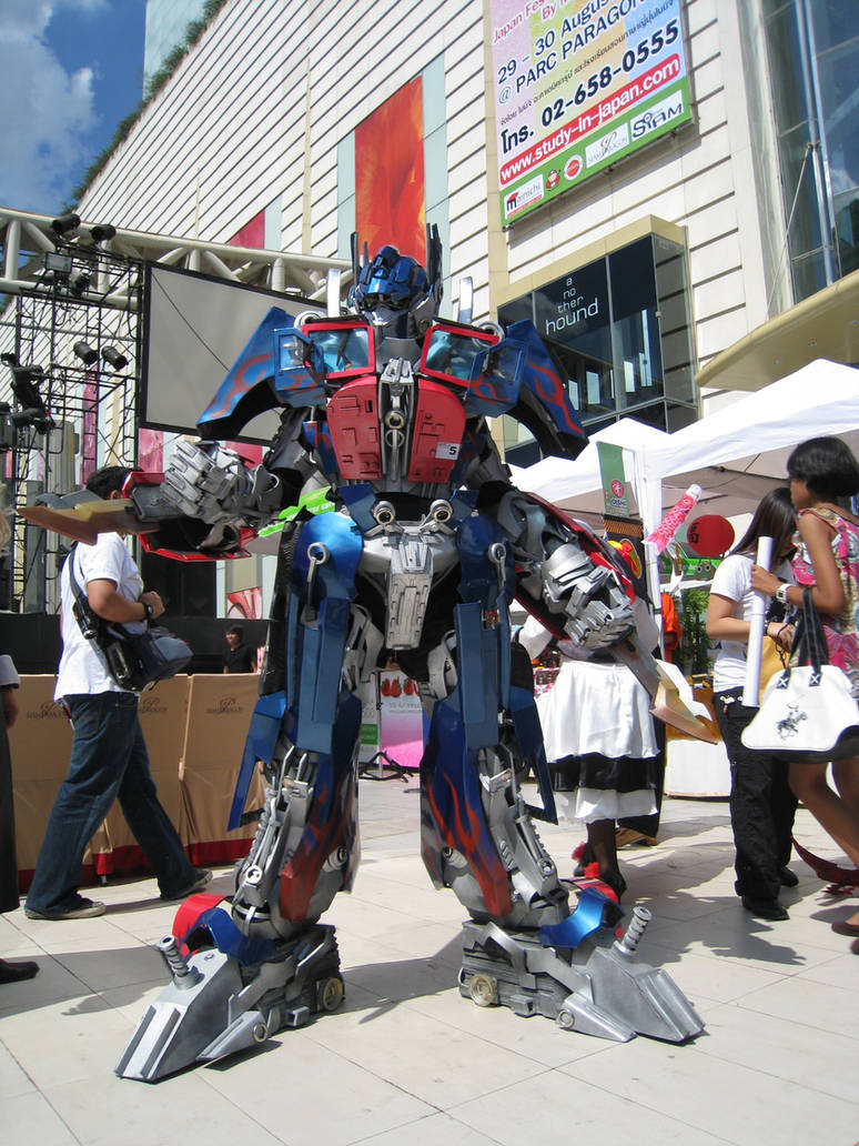 My Optimus Prime Cosplay by Darkgodmaru
