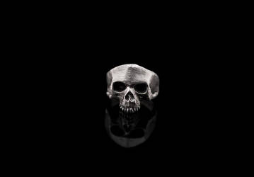 Skull ring