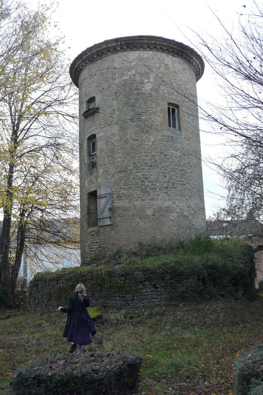 Lestat at Magnus's Tower - Vampire Chronicles