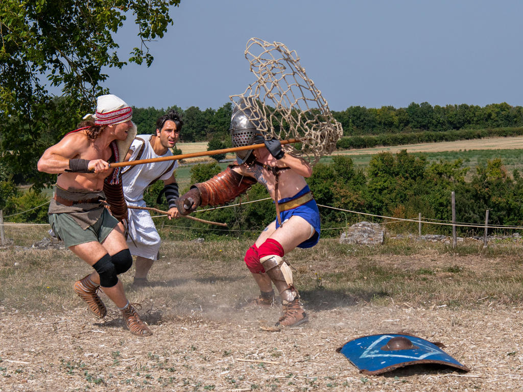 Gladiator Fight - Retiarius VS Secutor