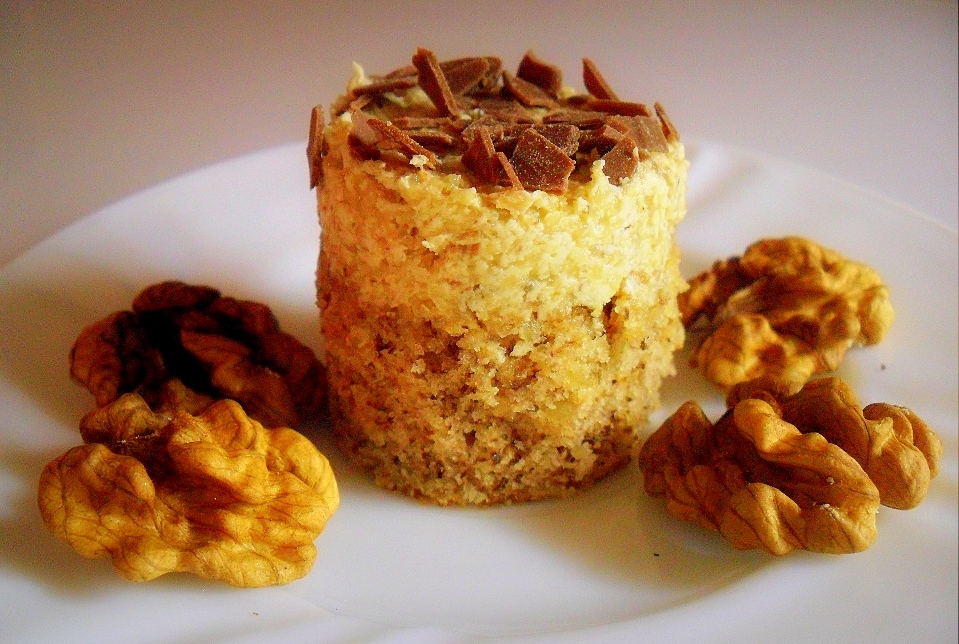 Walnut Cake