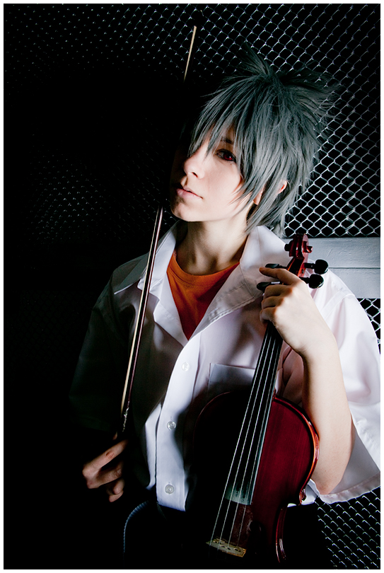 Kaworu with violin