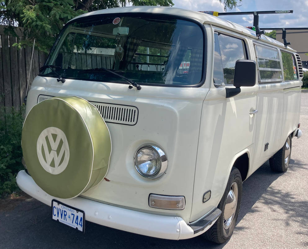 Volkswagen Microbus (circa 1960's) by Retro-guru on DeviantArt
