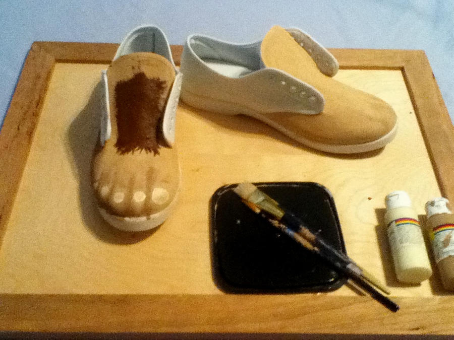 Hobbit Shoes WIP 1 by TriddKing on DeviantArt