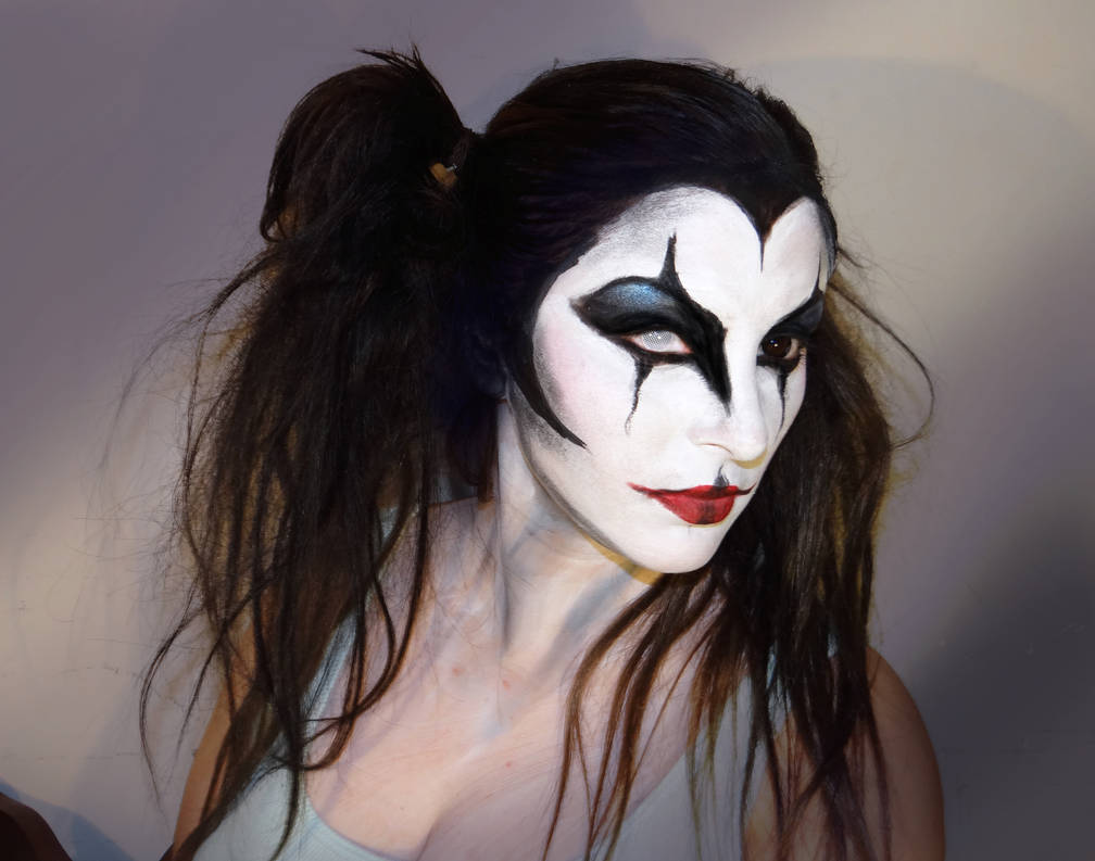 Shaco Girl by MirelaConstantin on DeviantArt