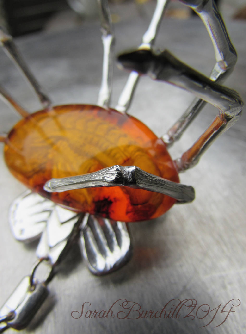 Facehugger brooch leg detail by fairyfrog