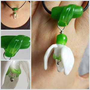 Snowdrop pendant