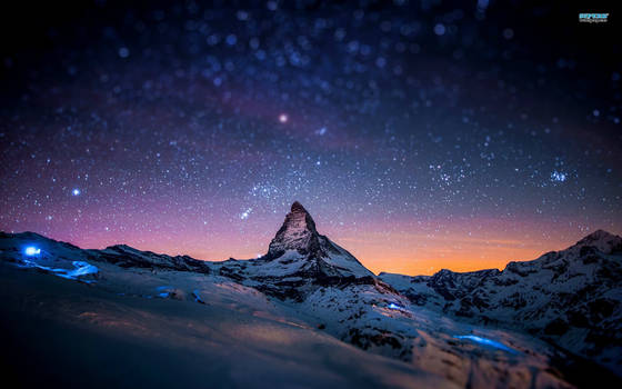 Starry-night-sky-over-the-mountains