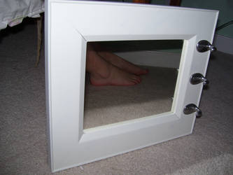 feet mirror