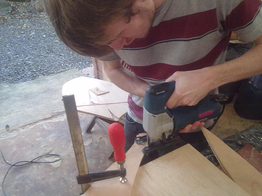 Wooden Hylian Shield - Step 1