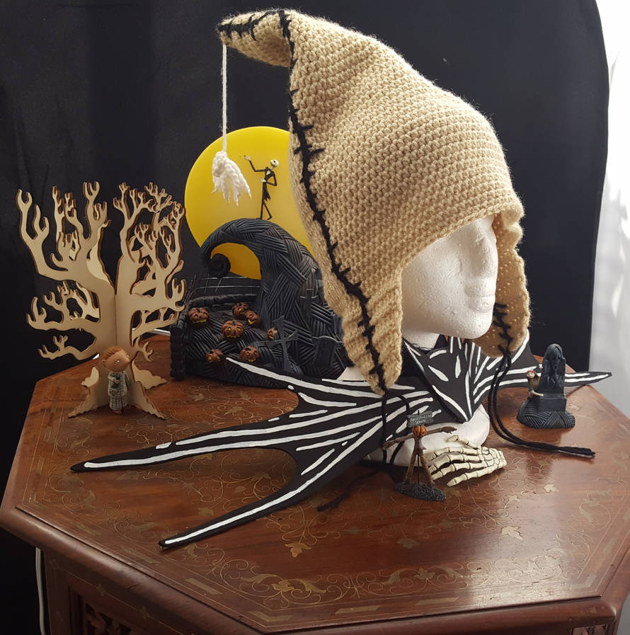 Oogey Boogey Hat Crochet Pattern by CreativeExcess