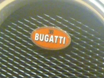 Bugatti Veyron Badge and Grille