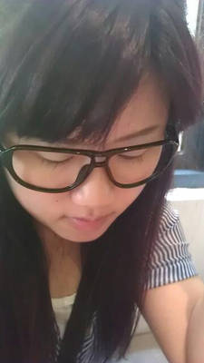 Do you liek my new glasses?