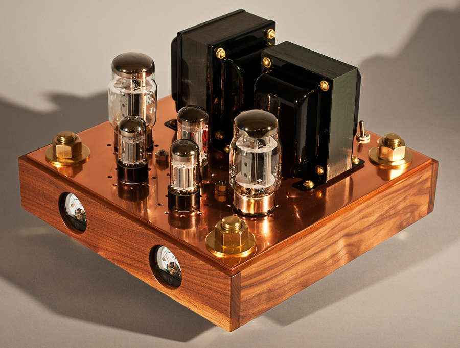 Steampunk Amp DEUX View 3