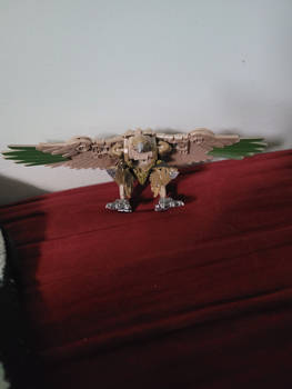TRANSFORMERS Airaszor in Peregrine Falcon