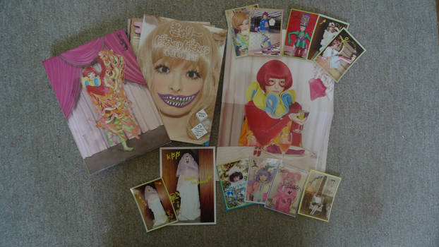 Kyary Pamyu Pamyu (Otona Tachi no Mikata Box Set)