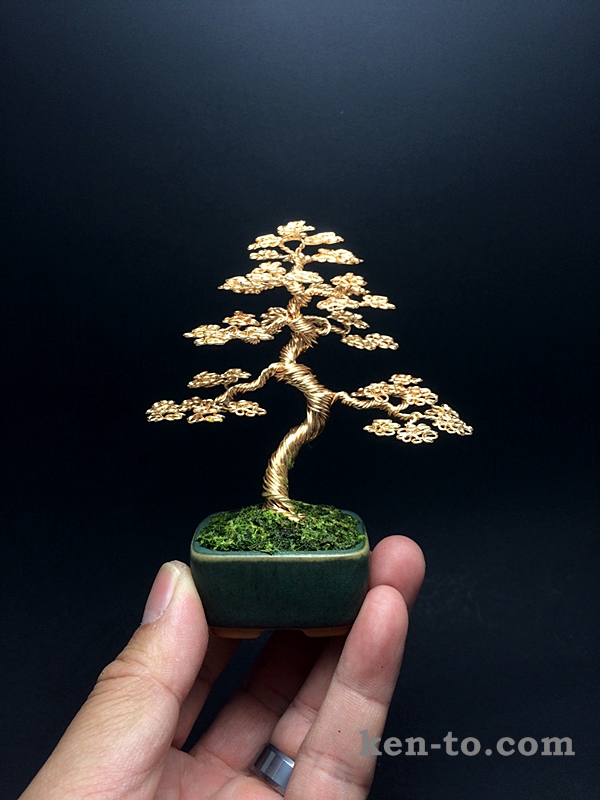 Gold informal upright wire bonsai tree by Ken To