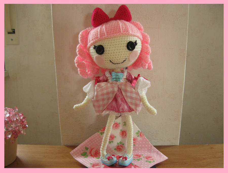 Crocheted Lalaloopsy, single photo