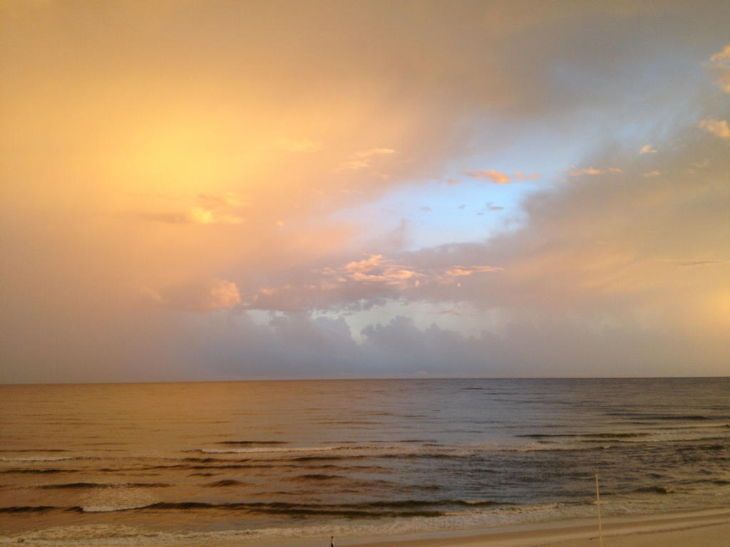 Two Color Sky and Ocean 2 by ShadowStrikes on DeviantArt
