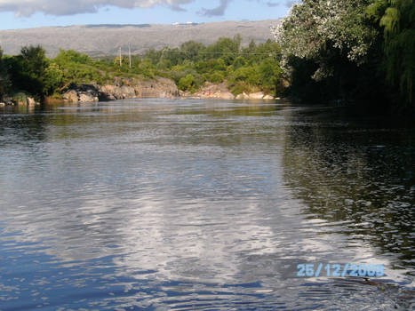 Mina Clavero River