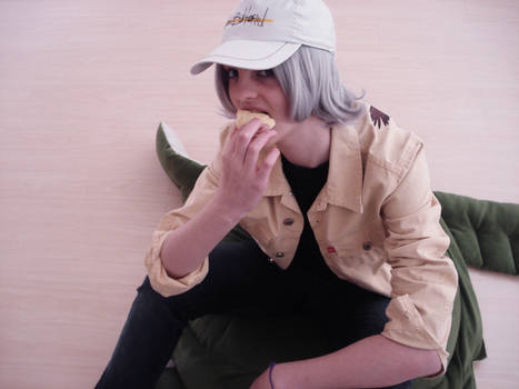 Gokudera cosplay eat