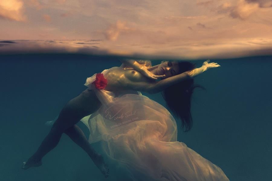 Underwater Dance. Cloudy music by Vitaly-Sokol