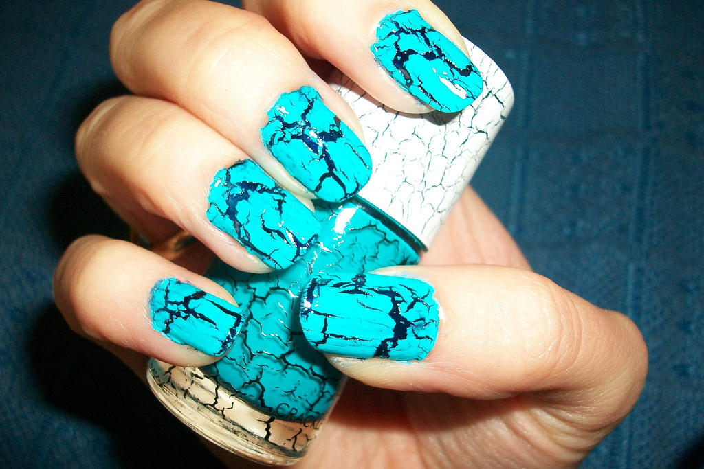 crackle nail art in deep blue and teal