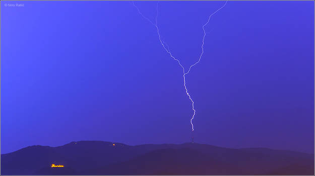 Lightning strikes tv tower 2, Zagreb Croatia