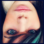 Upside down by ThErEaLDoLLyFrikka